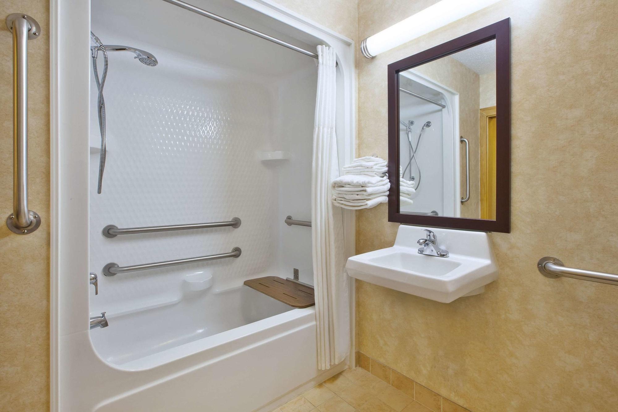 Quality Inn Marshall Near I-69 Zewnętrze zdjęcie